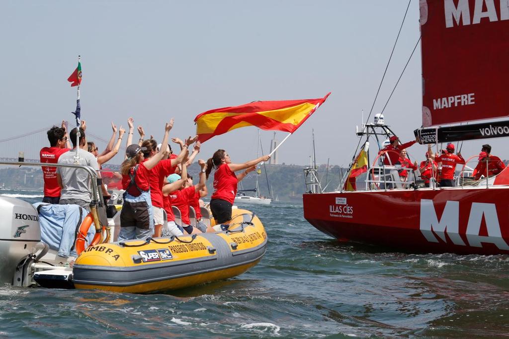 Mapfre fans - Volvo Ocean Race - Lisbon In Port Race - Ashore © Eugenia Bakunova http://www.mainsail.ru